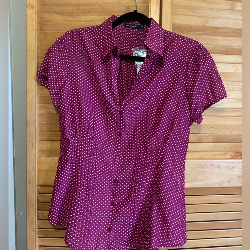The Limited sz Small, dark pink polka dot button down cap sleeve blouse